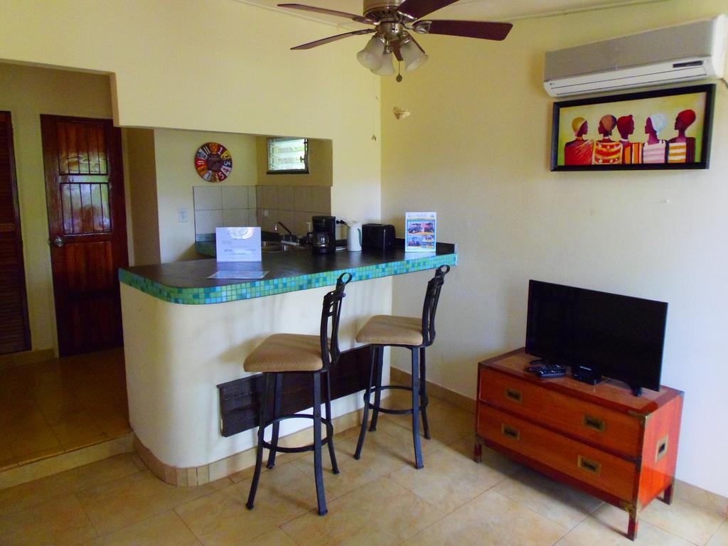 Casa Del Sol Bed And Breakfast Contadora Island Экстерьер фото